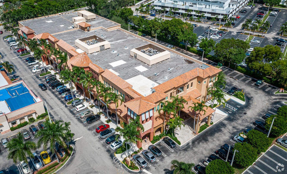 18205-18295 Biscayne Blvd, Miami, FL for lease - Aerial - Image 2 of 7