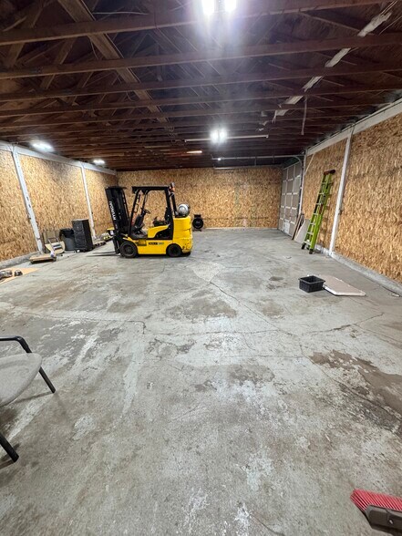 17514 Bothell Way NE, Bothell, WA à louer - Photo du bâtiment - Image 3 de 10