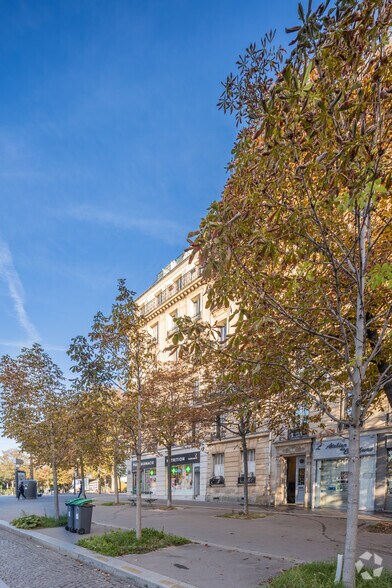 97 Avenue Denfert-Rochereau, Paris à louer - Photo du bâtiment - Image 3 de 4