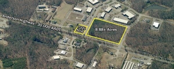 Standing Ridge Dr, Powhatan, VA à vendre - Photo du bâtiment - Image 2 de 2