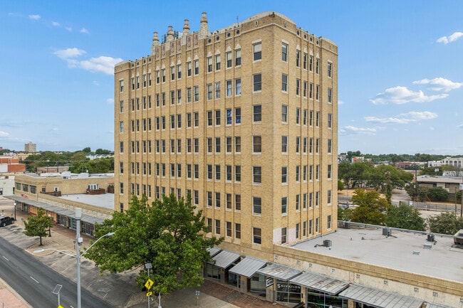 More details for 351 W Jefferson Blvd, Dallas, TX - Office, Office/Medical for Lease