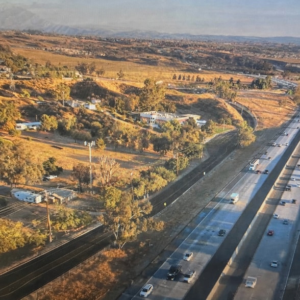 9580 Calimesa Blvd, Calimesa, CA for sale - Building Photo - Image 3 of 11