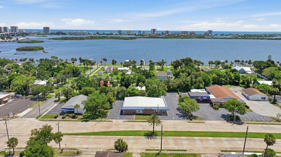 4651 S Ridgewood Ave, Port Orange, FL for sale - Building Photo - Image 2 of 9