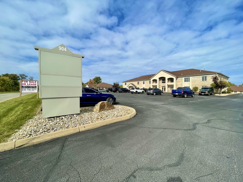 904 Sahara Trl, Boardman, OH for sale - Building Photo - Image 2 of 13