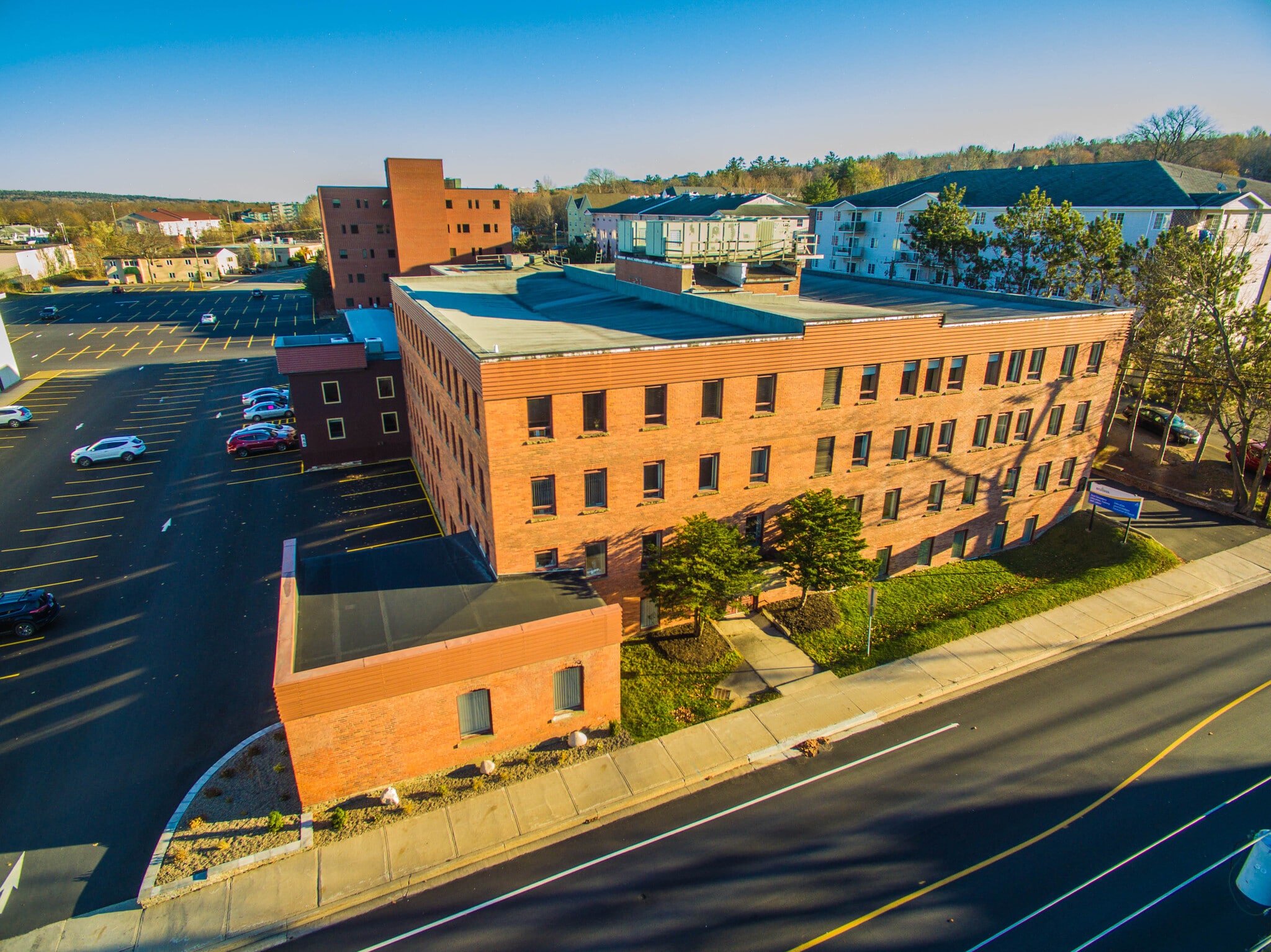 470 York St, Fredericton, NB for lease Primary Photo- Image 1 of 5