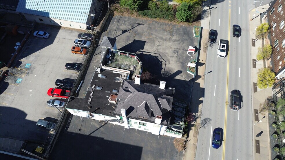 5242 Baum Blvd, Pittsburgh, PA à vendre - Photo du bâtiment - Image 2 de 14