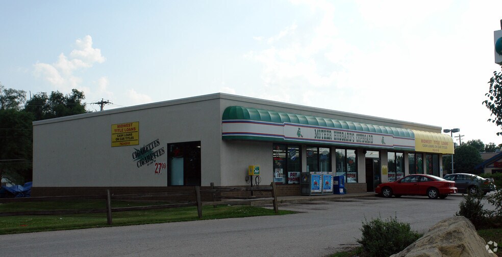 3718 39th Ave, Moline, IL à louer - Photo du bâtiment - Image 2 de 2