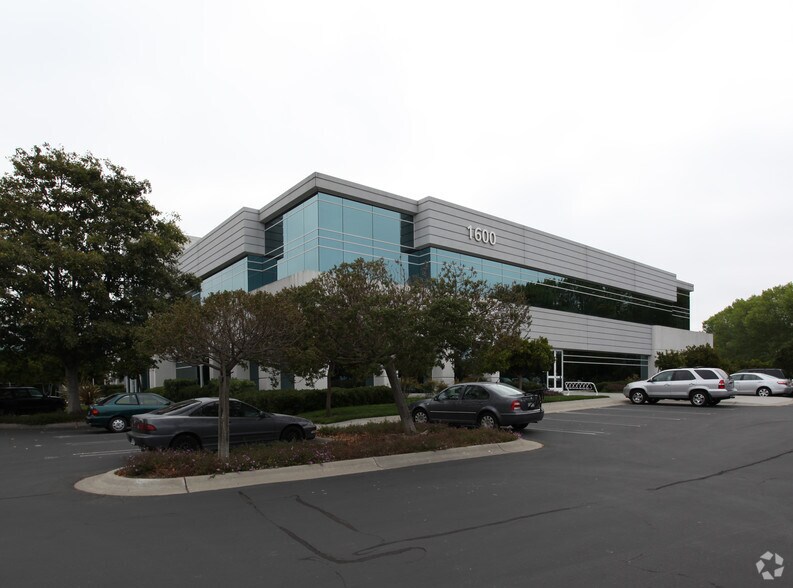 1600 Bridge Pky, Redwood City, CA for lease - Primary Photo - Image 1 of 6