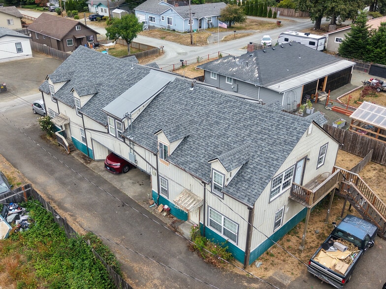 1740 Spruce St, Myrtle Point, OR for sale - Building Photo - Image 3 of 17