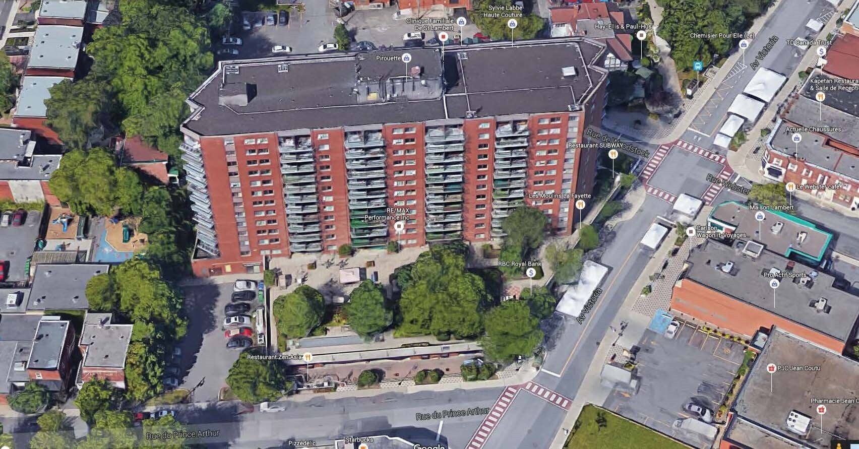 222 Rue De Woodstock, Saint-Lambert, QC à vendre Photo du bâtiment- Image 1 de 1