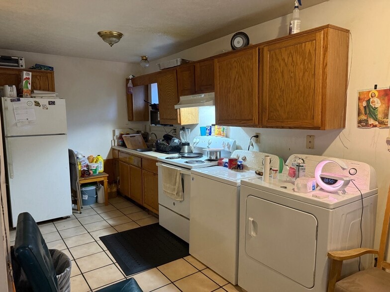 2616-2626 Lindsay ave, Louisville, KY for sale - Building Photo - Image 2 of 6