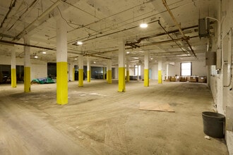 51 Hayes Pl, Buffalo, NY for lease Interior Photo- Image 1 of 3