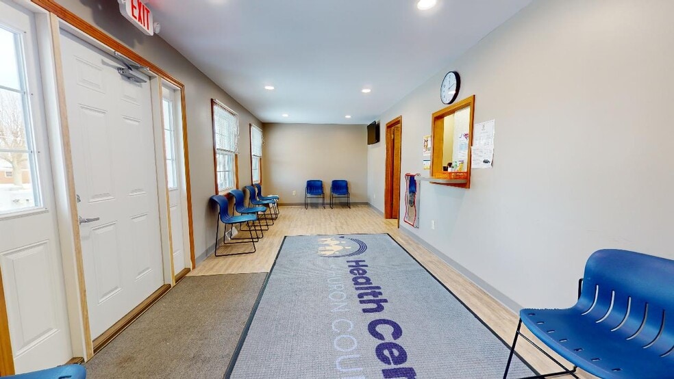 392 Howard St, Willard, OH for sale - Building Photo - Image 2 of 21