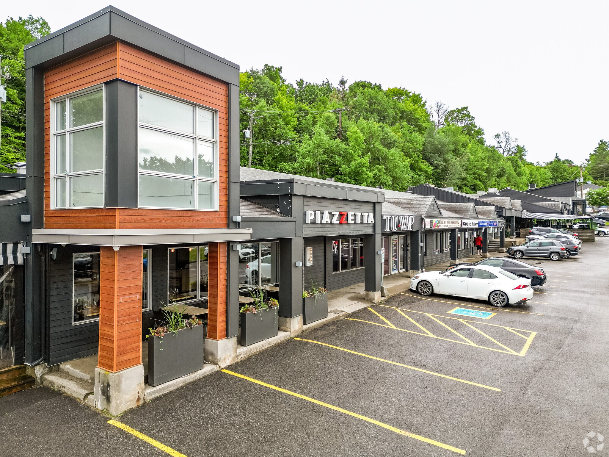 3695 Rue De L'Hêtrière, Saint-Augustin-de-Desmaures, QC à vendre Photo principale- Image 1 de 1