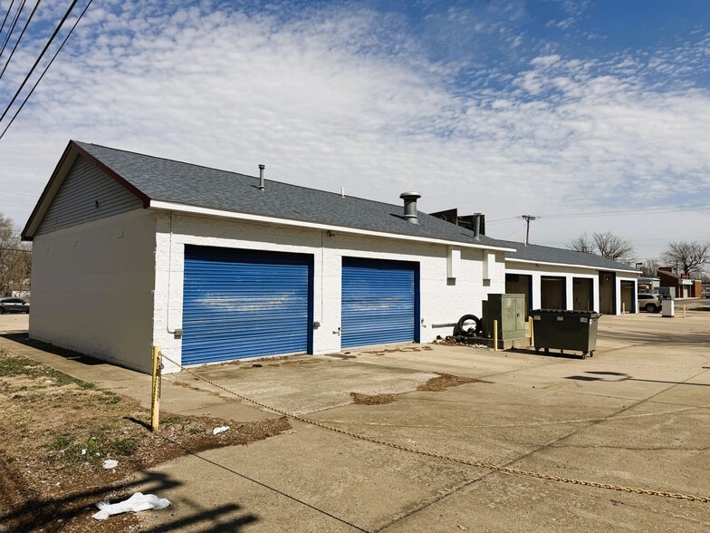 300 N Grand Ave W, Springfield, IL for sale - Building Photo - Image 3 of 4