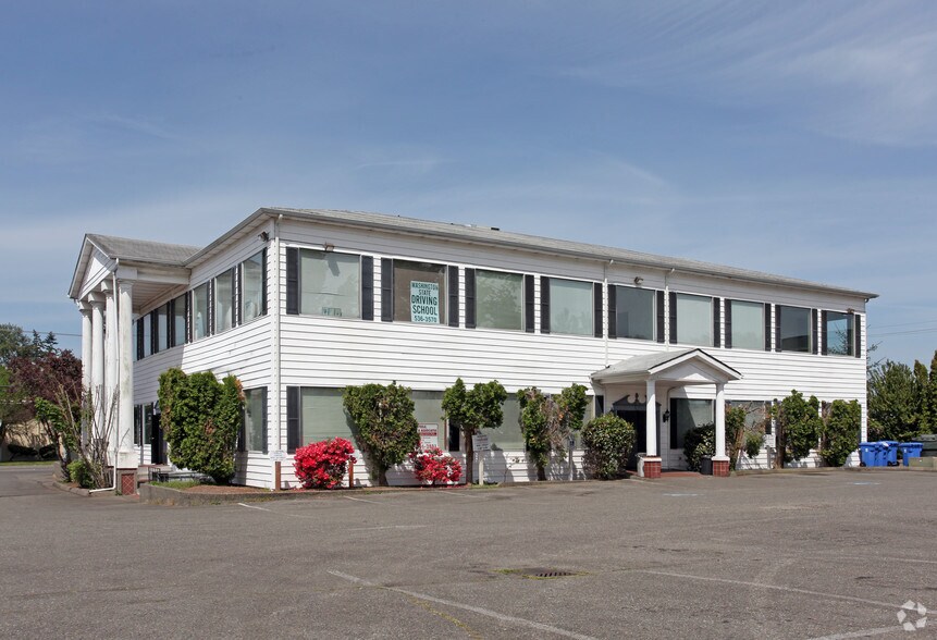 8833 Pacific Ave, Tacoma, WA à louer - Photo du bâtiment - Image 2 de 8