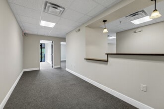 2572 W State Road 426, Oviedo, FL for lease Interior Photo- Image 2 of 16