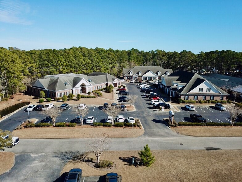 11943 Grandhaven Dr, Murrells Inlet, SC à louer - Photo du bâtiment - Image 3 de 9