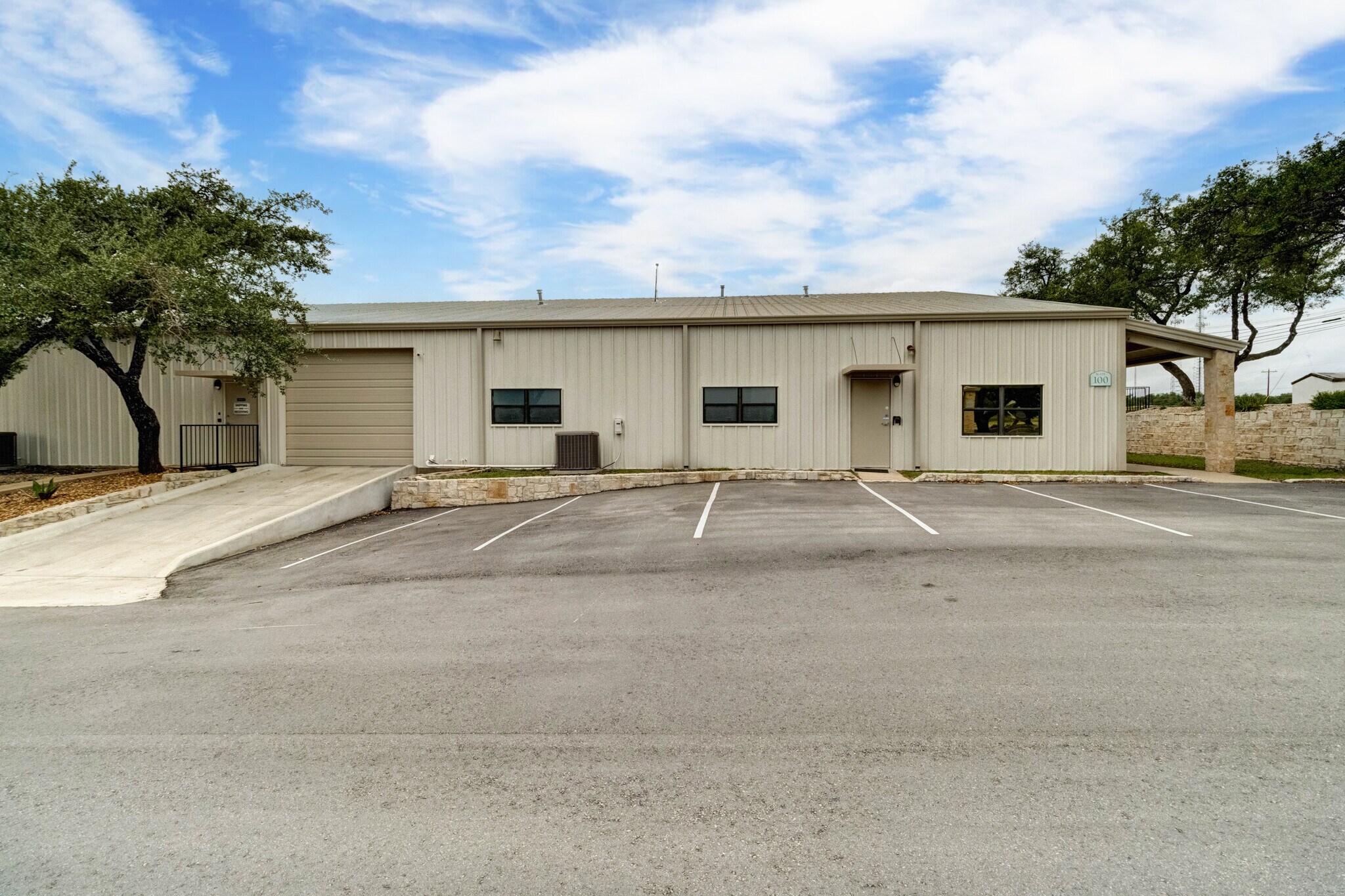 14101 Hwy 290 W, Austin, TX à louer Photo du bâtiment- Image 1 de 17