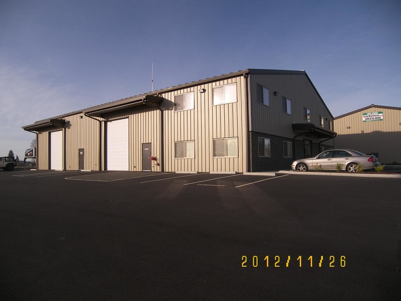 5215 Industrial Pl, Ferndale, WA for lease - Primary Photo - Image 1 of 16