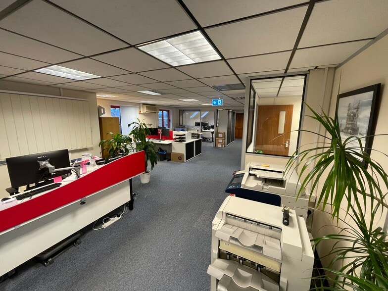 1-7 Commercial Rd, Paddock Wood à louer - Photo du bâtiment - Image 3 de 8