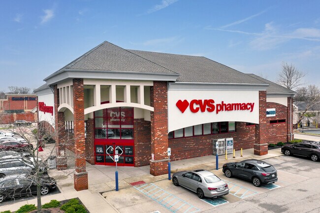 Plus de détails pour 11591 Olio Rd, Fishers, IN - Commerce de détail à vendre