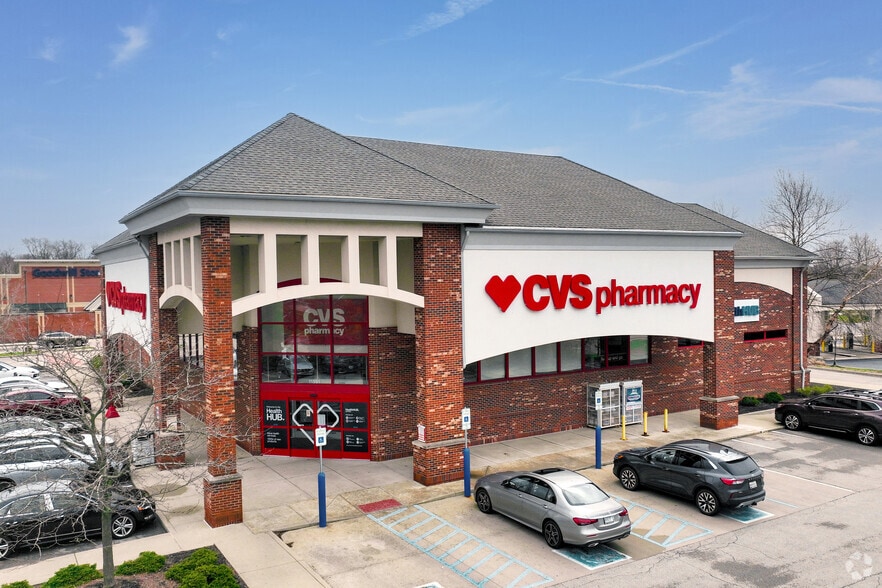 11591 Olio Rd, Fishers, IN for sale - Primary Photo - Image 2 of 22