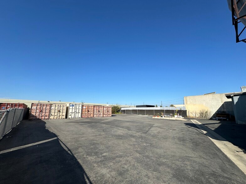 940 W 17th St, Costa Mesa, CA à louer - Photo du bâtiment - Image 3 de 7