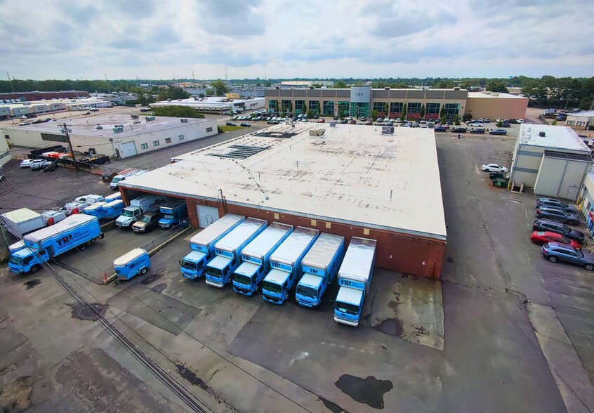 160 Eileen Way, Syosset, NY for lease - Building Photo - Image 2 of 8