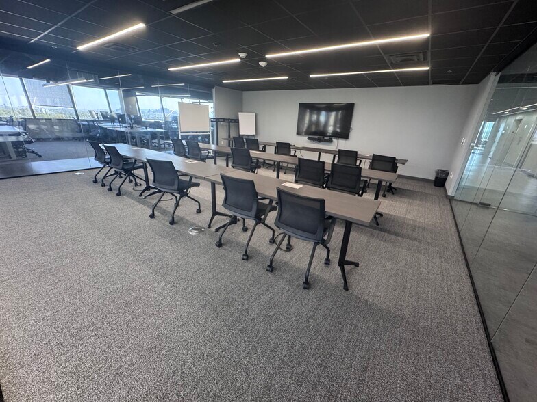 6900 E Camelback Rd, Scottsdale, AZ à louer - Photo du bâtiment - Image 3 de 7
