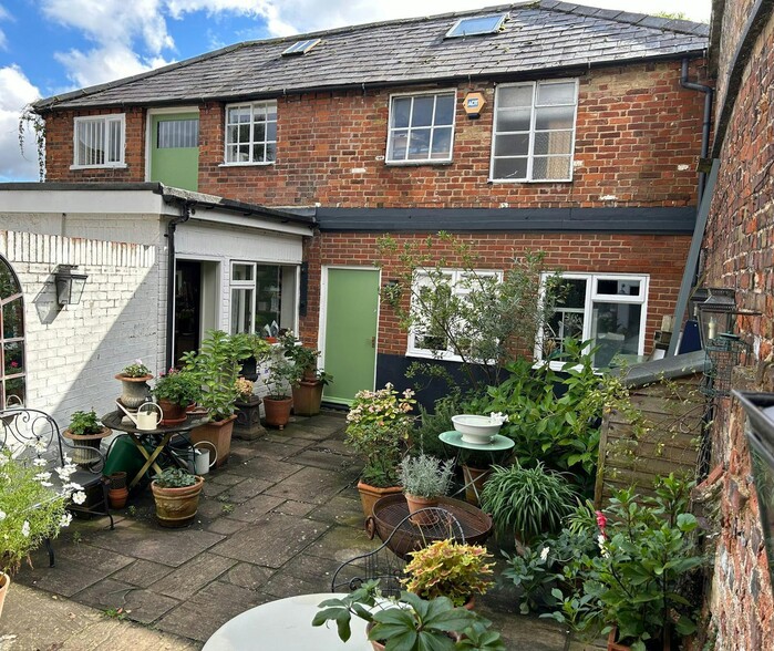 21A Queens Rd, Slough à vendre - Photo du bâtiment - Image 1 de 9