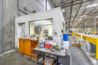 415 Codoni Ave, Modesto, CA for lease Interior Photo- Image 2 of 9