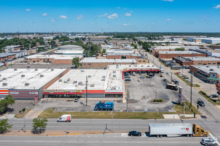 1501-1527 W North Ave, Melrose Park, IL for lease - Aerial - Image 2 of 8