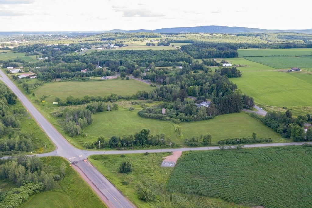 SW Decator Dr, Wausau, WI à vendre Photo du b timent- Image 1 de 21