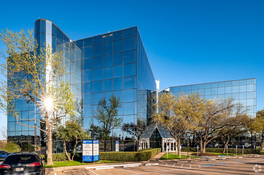 1700 Alma Dr, Plano, TX à louer - Photo du bâtiment - Image 2 de 11