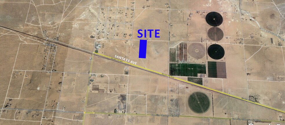 00 Alcudia, Hinkley, CA à vendre - Photo du bâtiment - Image 2 de 3