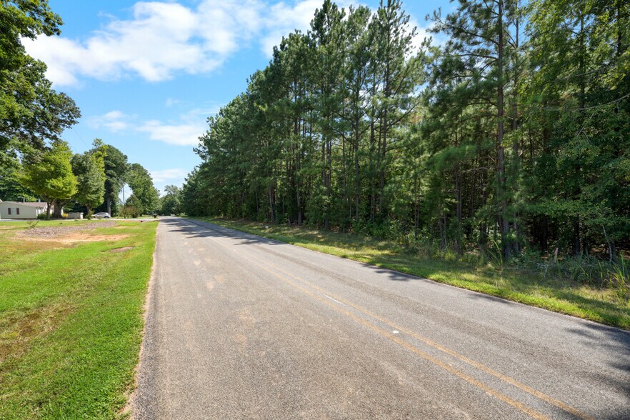 4110 Wilson Town rd, Oxford, NC à vendre - Photo du bâtiment - Image 3 de 5