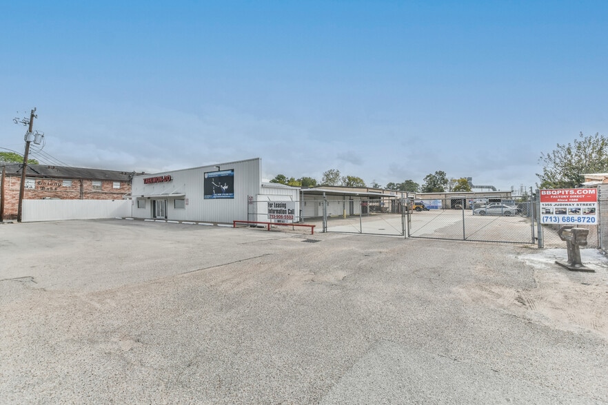 1355 Judiway St, Houston, TX for lease - Building Photo - Image 2 of 6