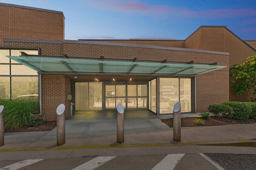 7601 Forest Ave, Richmond, VA for lease - Building Photo - Image 1 of 17