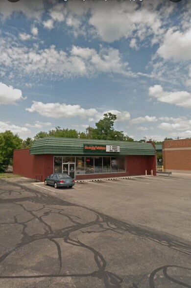 5930 Fairfield Rd, Oxford, OH à vendre - Photo du bâtiment - Image 2 de 20