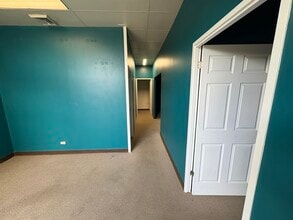 1365 Nuuanu Ave, Honolulu, HI for lease Interior Photo- Image 2 of 5