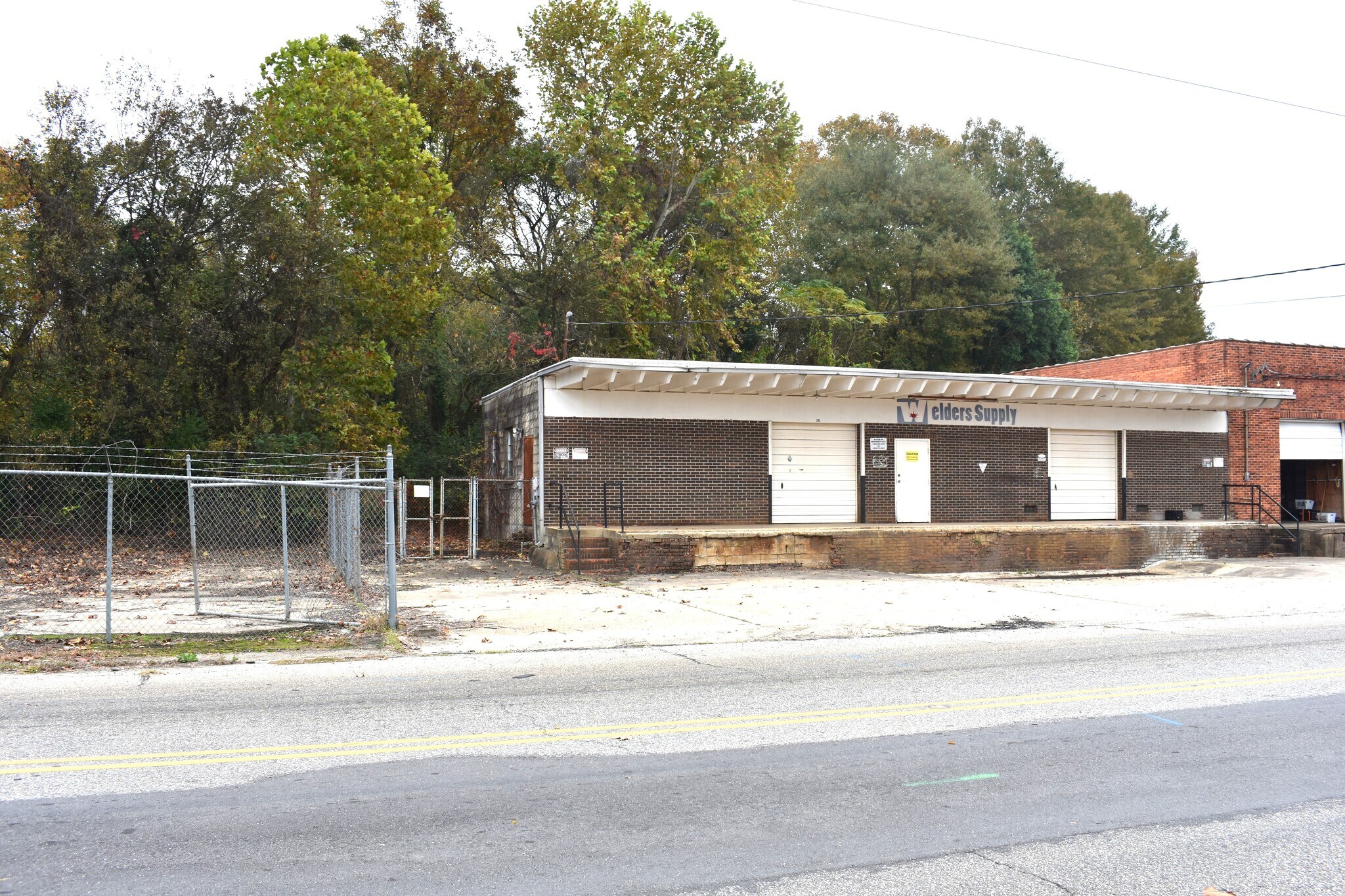 710 N Perry St, Montgomery, AL for lease Primary Photo- Image 1 of 11
