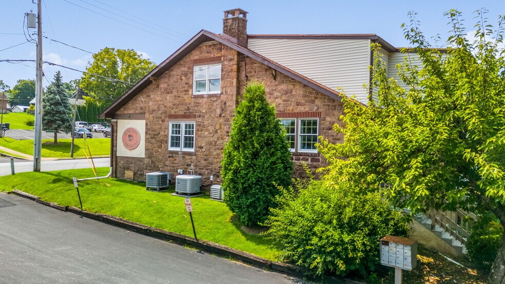 3519 E Main St, Morgantown, PA à louer - Photo du bâtiment - Image 3 de 53