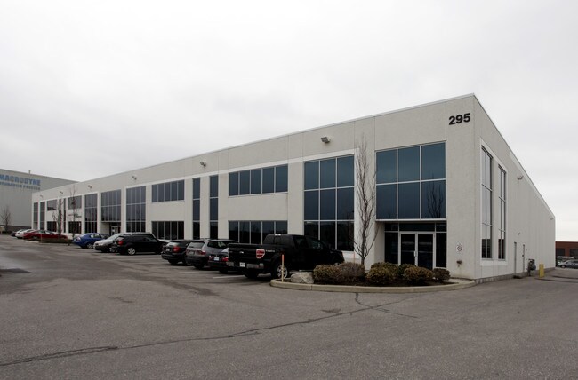 Plus de détails pour 295 Connie Cres, Concord, ON - Industriel à louer