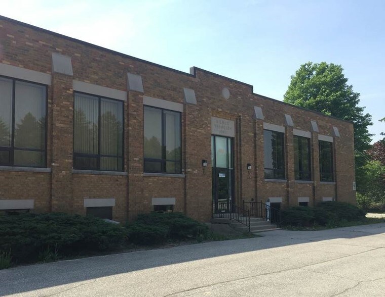 400 Sunset Dr, St Thomas, ON à vendre - Autre - Image 1 de 1