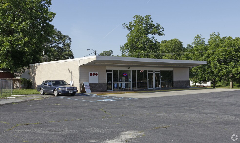 200 Willard Rd, Clinton, SC à vendre - Photo du bâtiment - Image 2 de 20