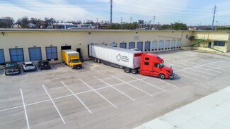 Plus de détails pour 3000 E Houston St, San Antonio, TX - Industriel à louer