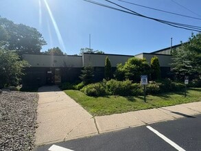 25 Thurber Blvd, Smithfield, RI for lease Building Photo- Image 2 of 7