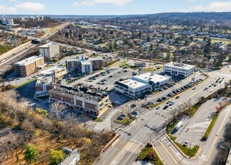 Plus de détails pour 640-690 W Dekalb Pike, King Of Prussia, PA - Commerce de détail à louer