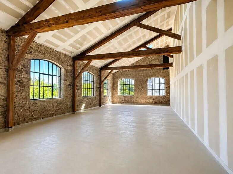 7 Rue Des Alliages, Chaponost à vendre - Photo du bâtiment - Image 2 de 5